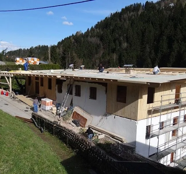 TP Exklusiv Zimmerei GmbH – Holzhaus mit Aufstockung