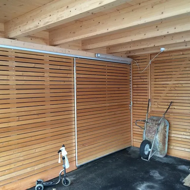 TP Exklusiv Zimmerei GmbH – Holzinnenraum von einer Garage
